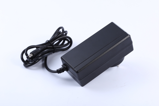 prises de NC de Kr JP d'UE USA R-U d'AU d'adaptateur de puissance de bâti de mur de 5V 5A 12V 3A 18V 2A 24V 1.5A